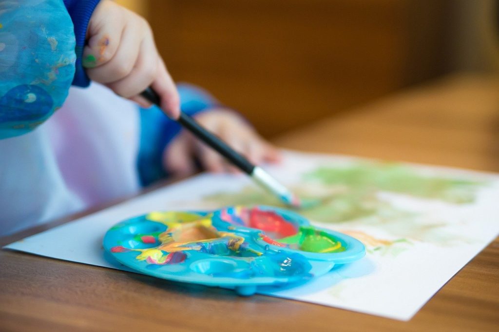 Kinder malen Kinder – Beiträge für Logo gesucht